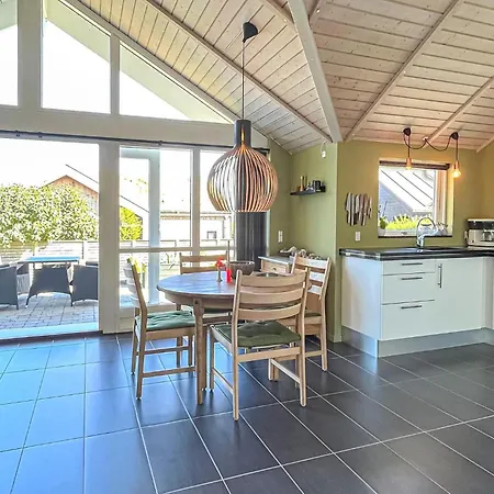 2 Bedroom In בית נופש *